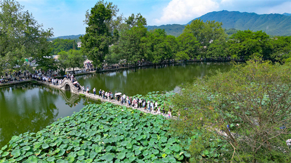 皖黟縣：旅遊市場升溫 景區遊客如織