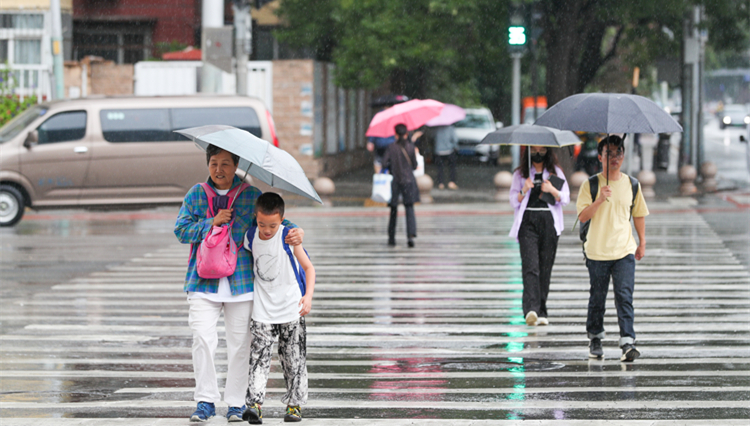 東北地區東部有強降雨  颱風「蘇拉」將影響華南沿海等地