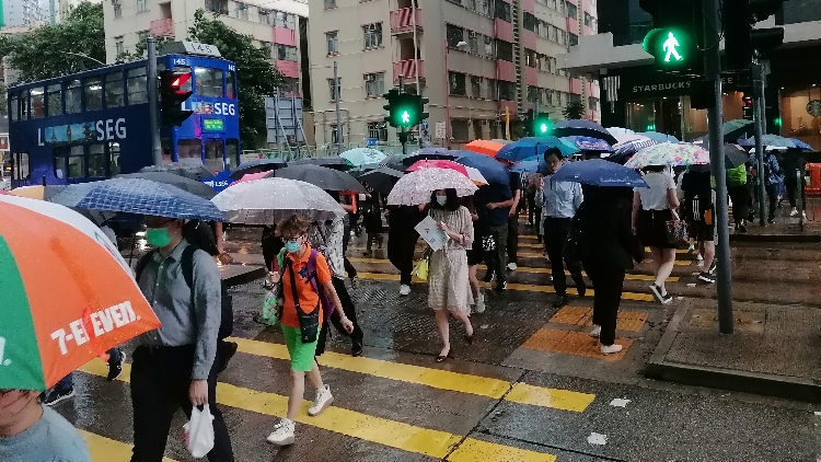 【港事講場】黑雨水浸響警號 關注氣候變化保險