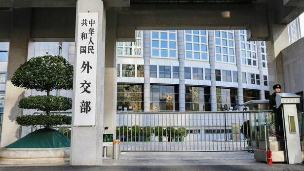 外交部：再次敦促菲方停止在海上滋事挑釁 盡快拖走非法「坐灘」軍艦