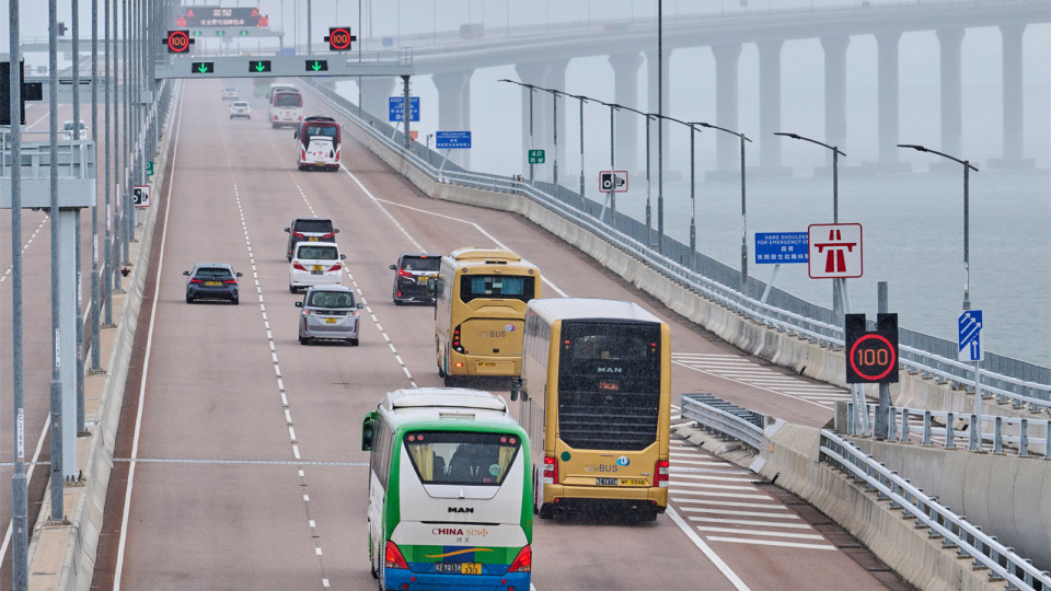 李家超：會就「粵車南下」多聽意見 並與廣東省商討