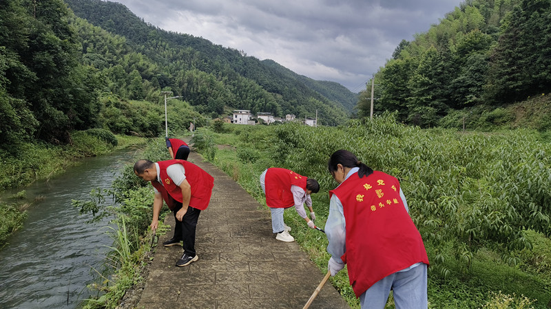 【黃山防汛救災見聞錄】黟縣西遞鎮：汛後清理不空檔 人居環境展新顏