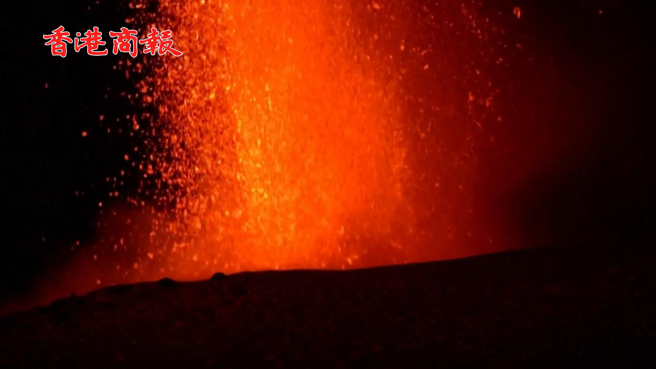 有片丨意大利埃特納火山再噴發 火山灰柱直衝雲霄