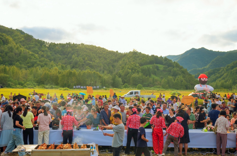 「柯村八大碗」發布  2024黃山黟縣首屆黑雞美食節成功舉辦