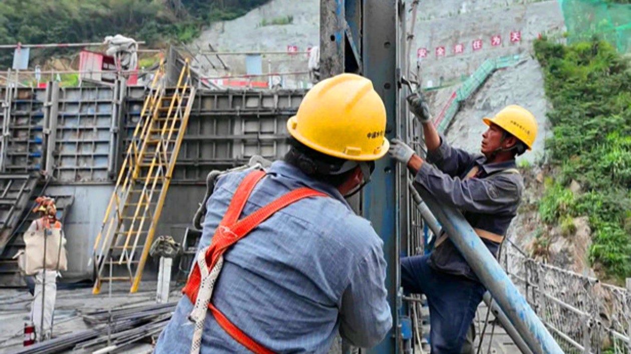 皖黟縣：假期不停歇 「我在工地過」