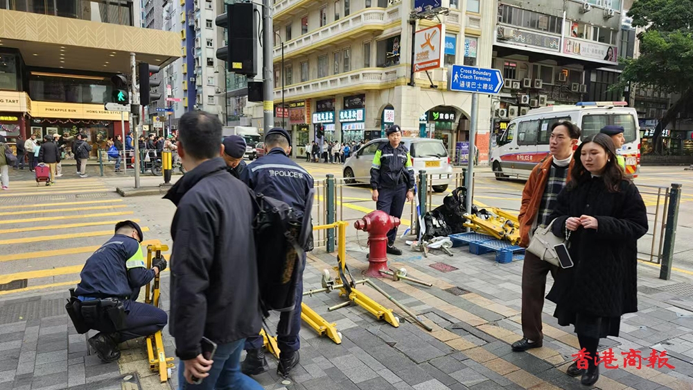 平安夜西九區實施人流管制 警方派員維持秩序