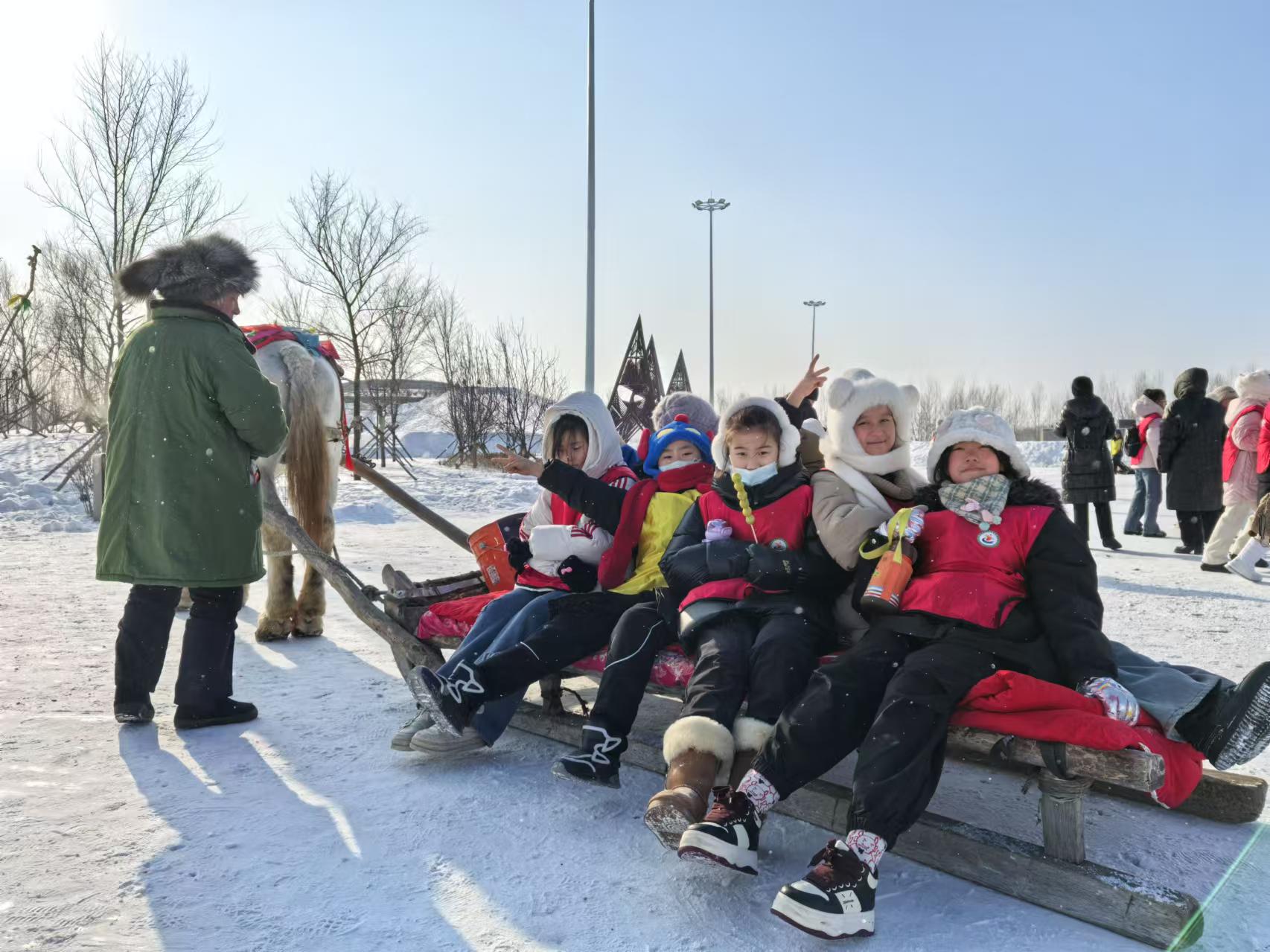 黑龍江饒河縣第三小學師生探訪非遺文化  暢遊赫哲雪鄉