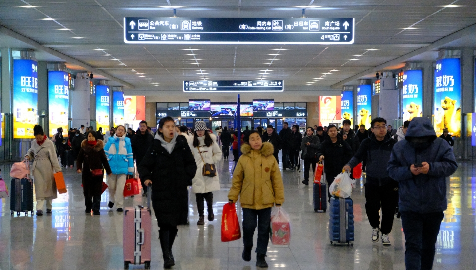 新疆鐵路持續打造「天山雪蓮」客運服務品牌助力旅客假日出行 2025年春節假日運輸期累計發送旅客151.39萬人次