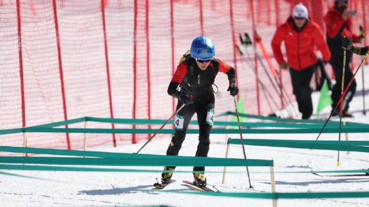 次旦玉珍奪得亞冬會滑雪登山女子短距離金牌