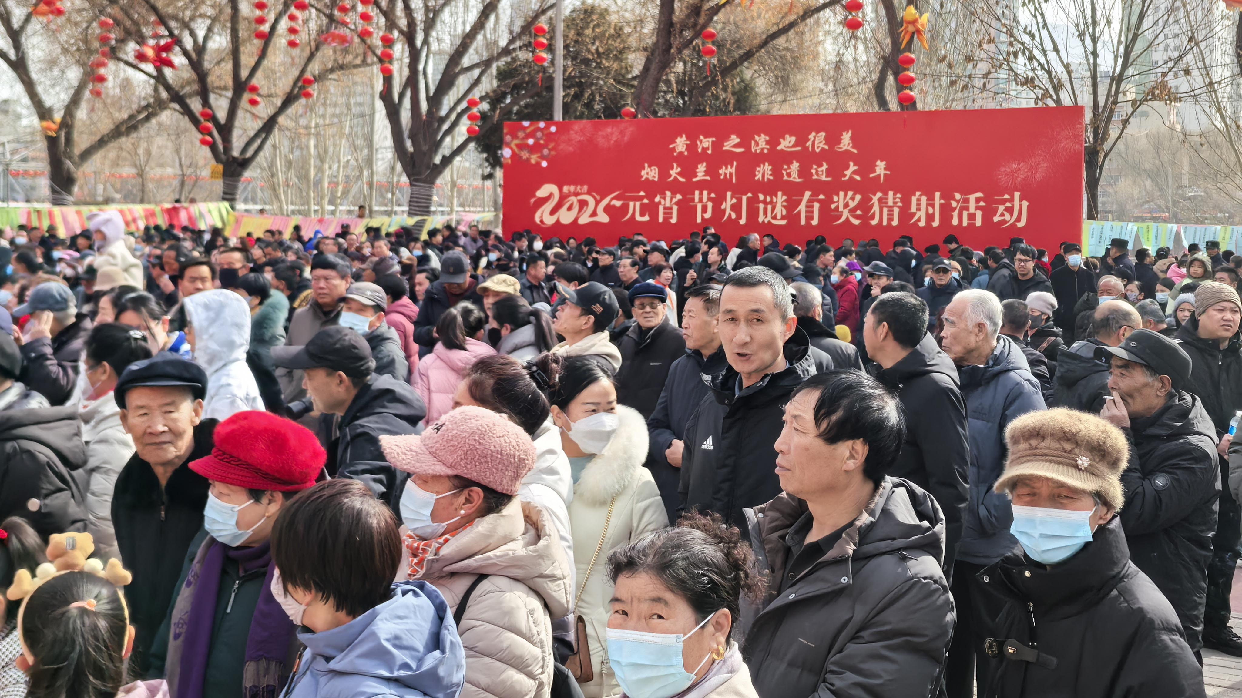 甘肅蘭州：燈謎迎元宵 智慧與歡樂齊飛